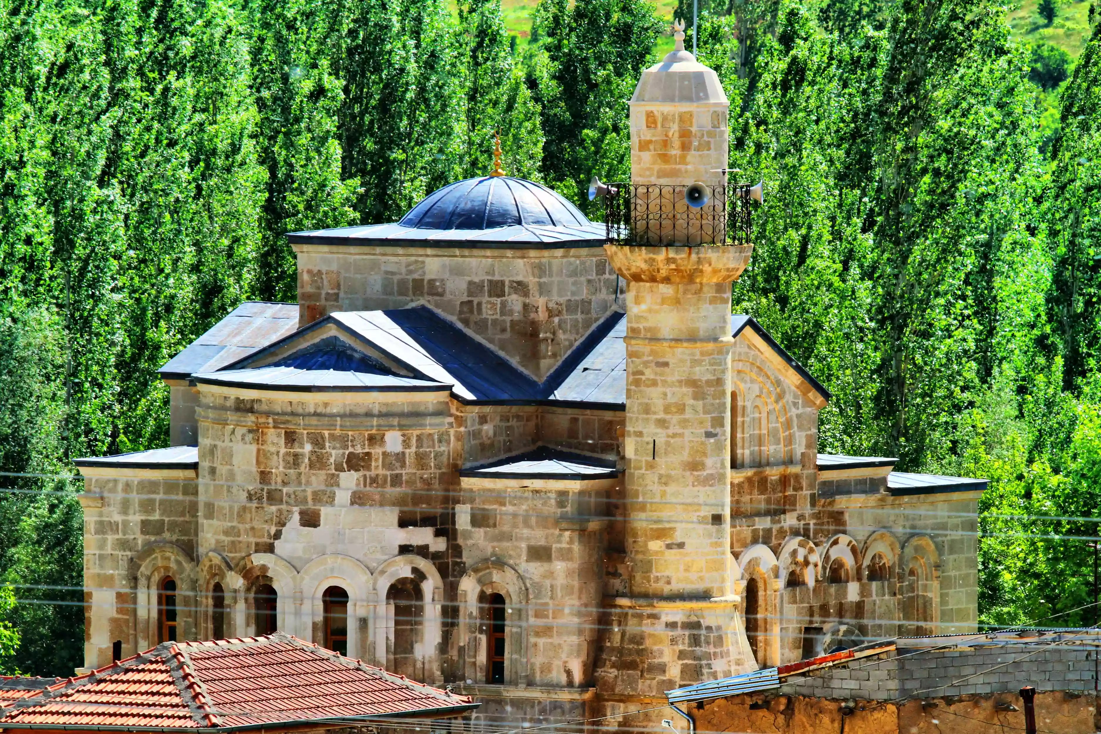 Dere Köyü (Fisandon) Kilise Camii