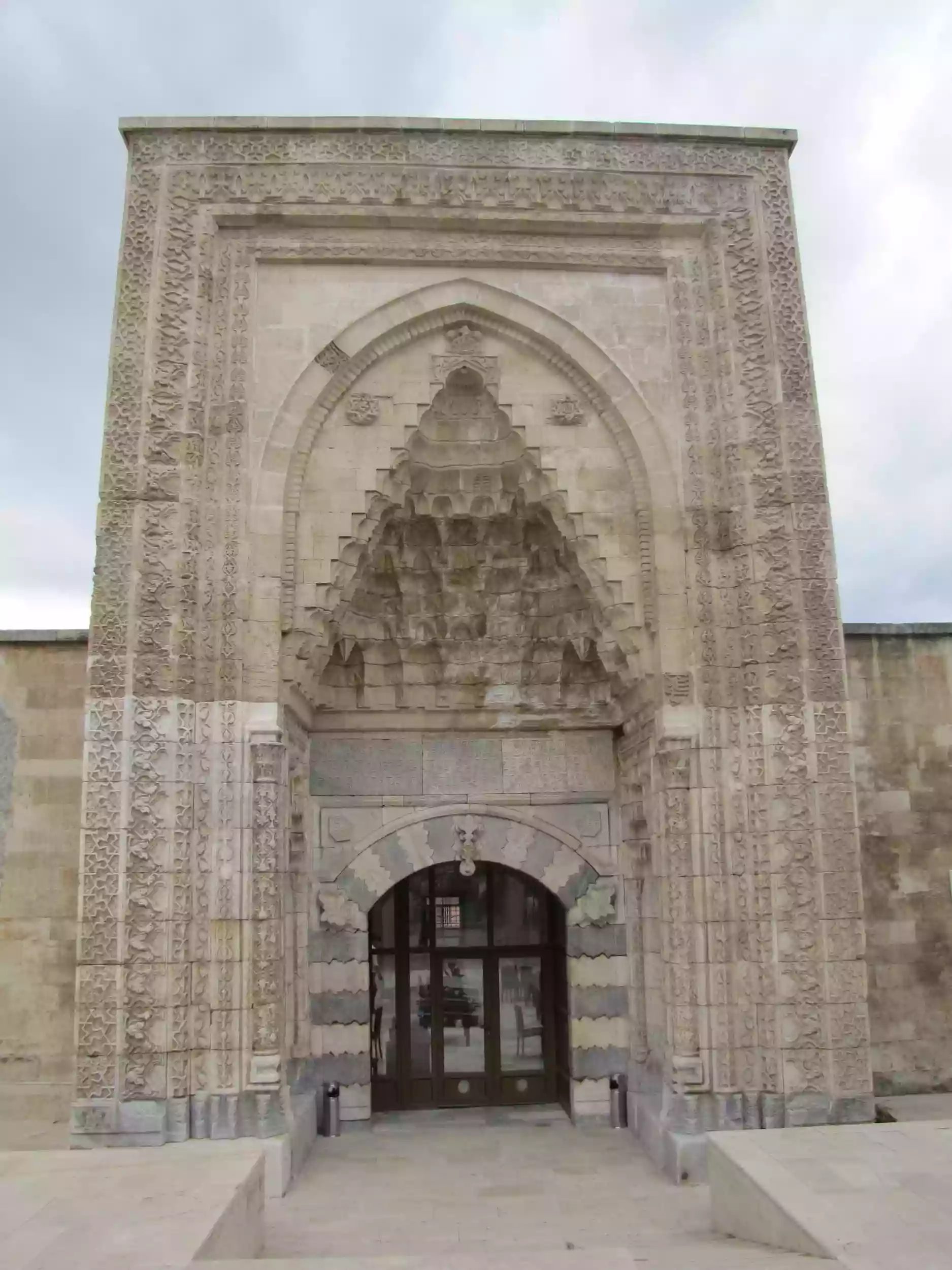 Hatuniye Medresesi