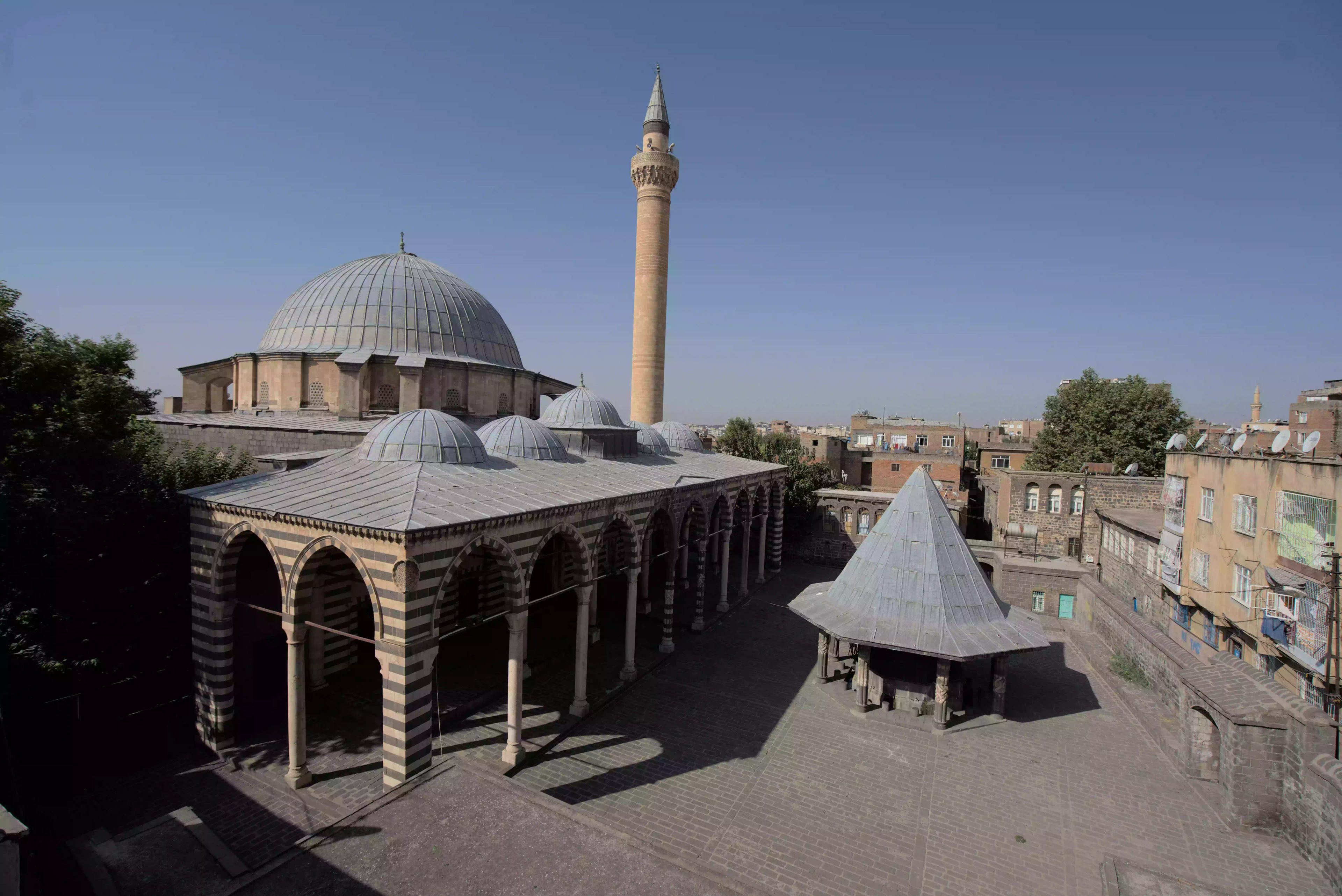 Behrampaşa Camii