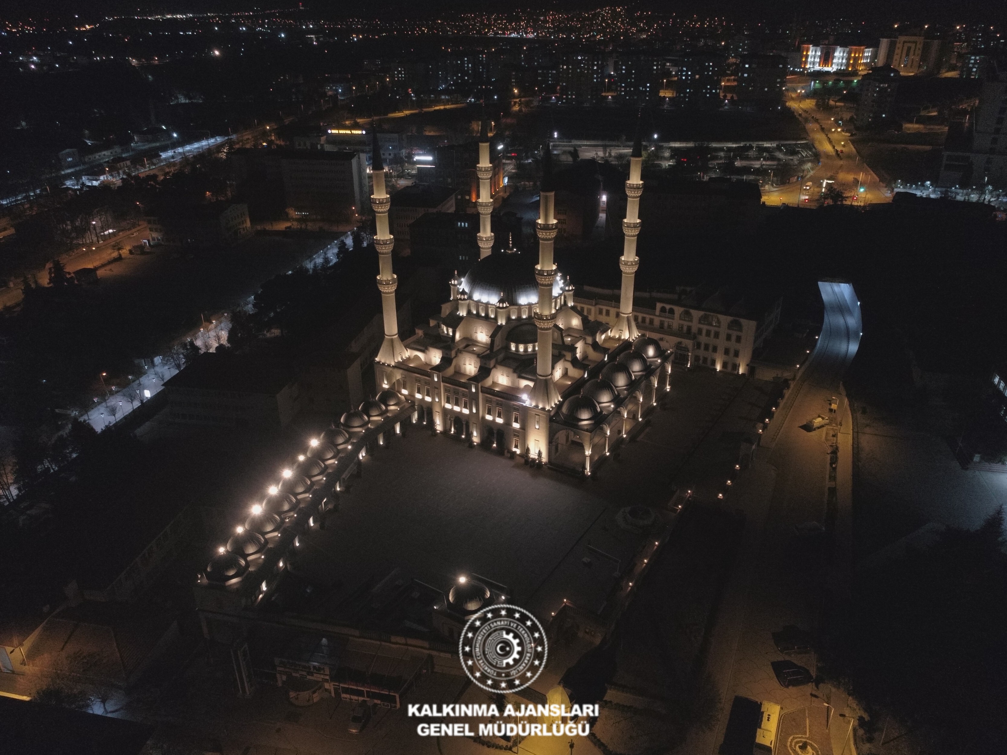 Nur Cami