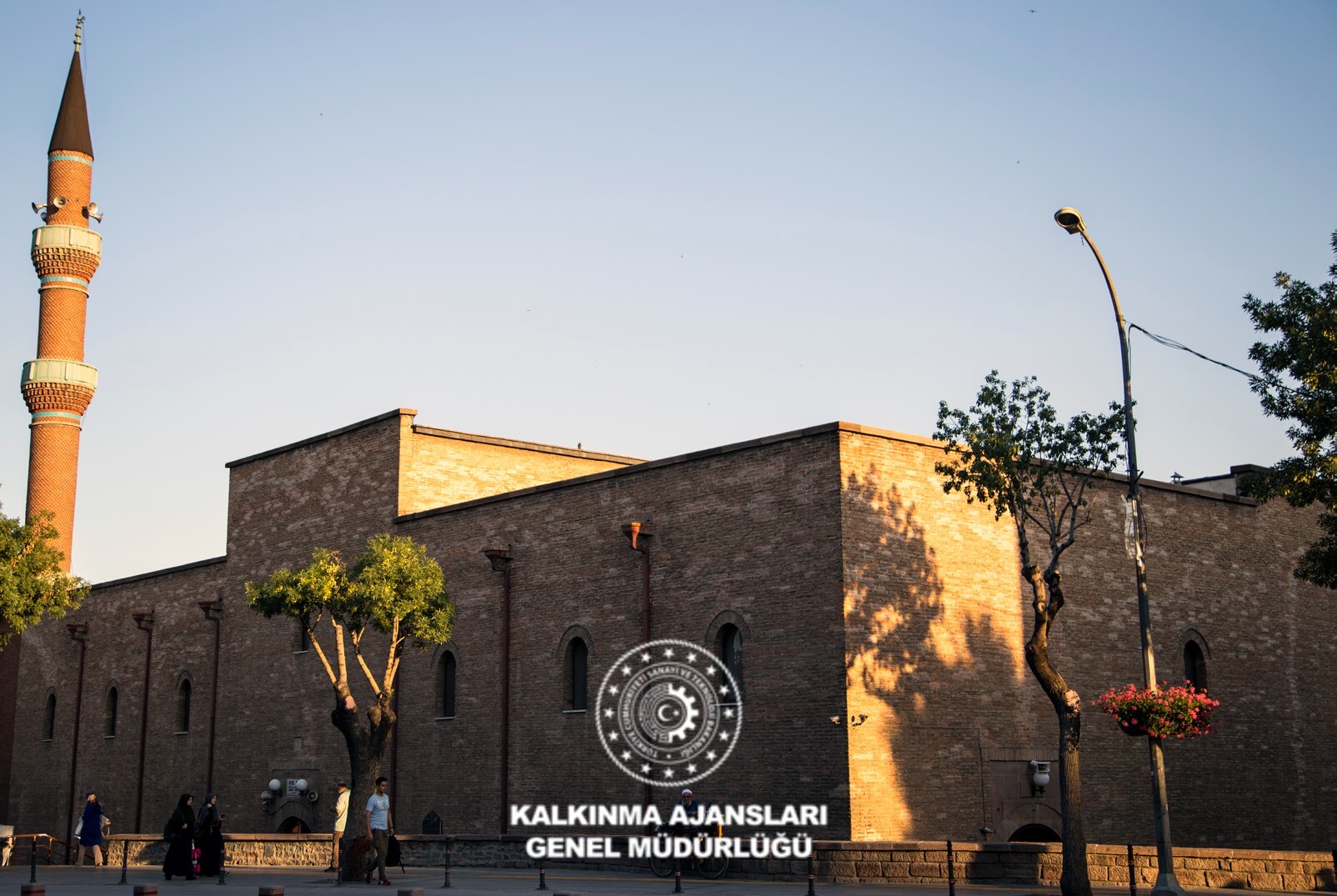 İplikçi Camii