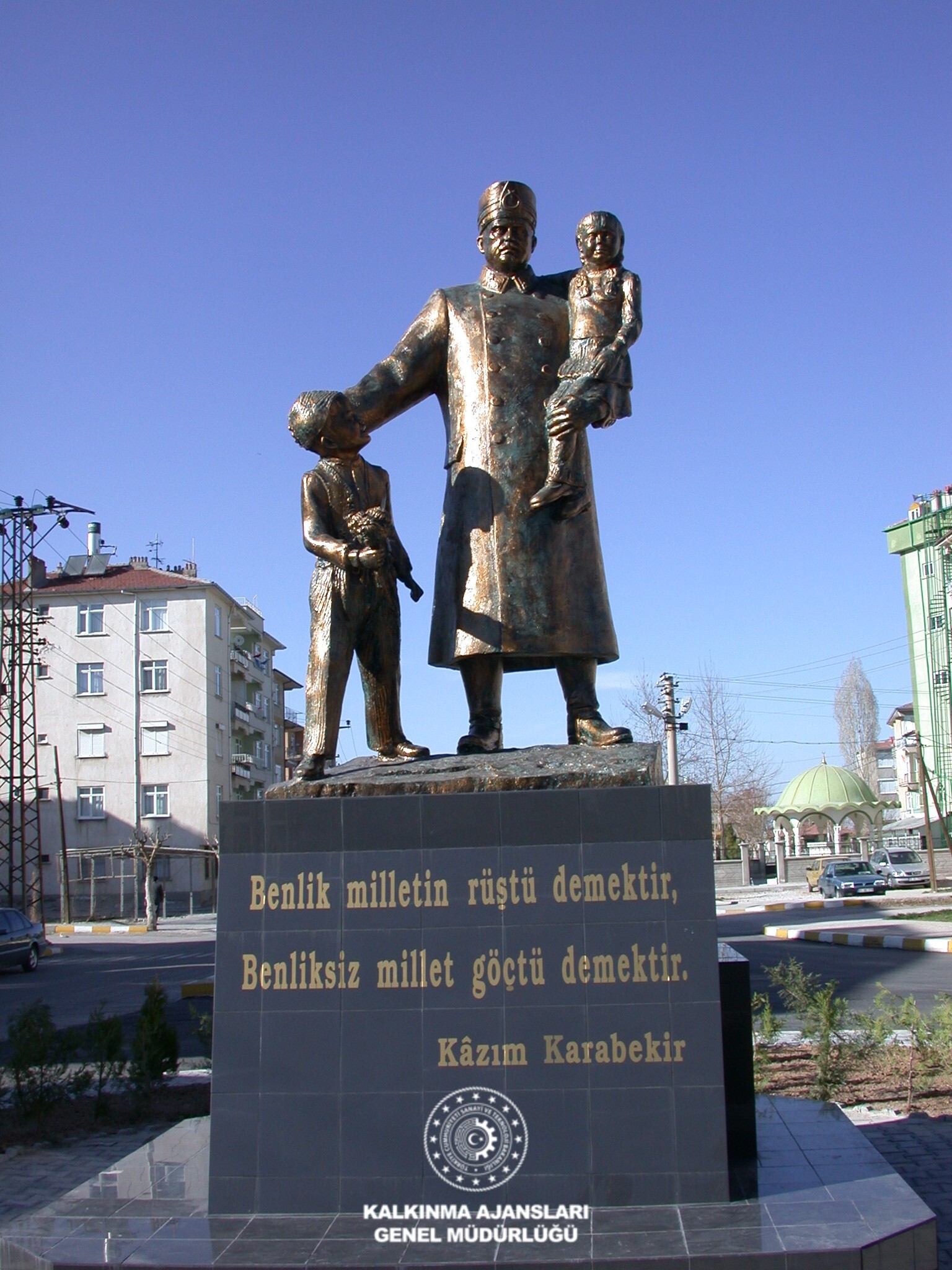 Kazım Karabekir Paşa Heykeli