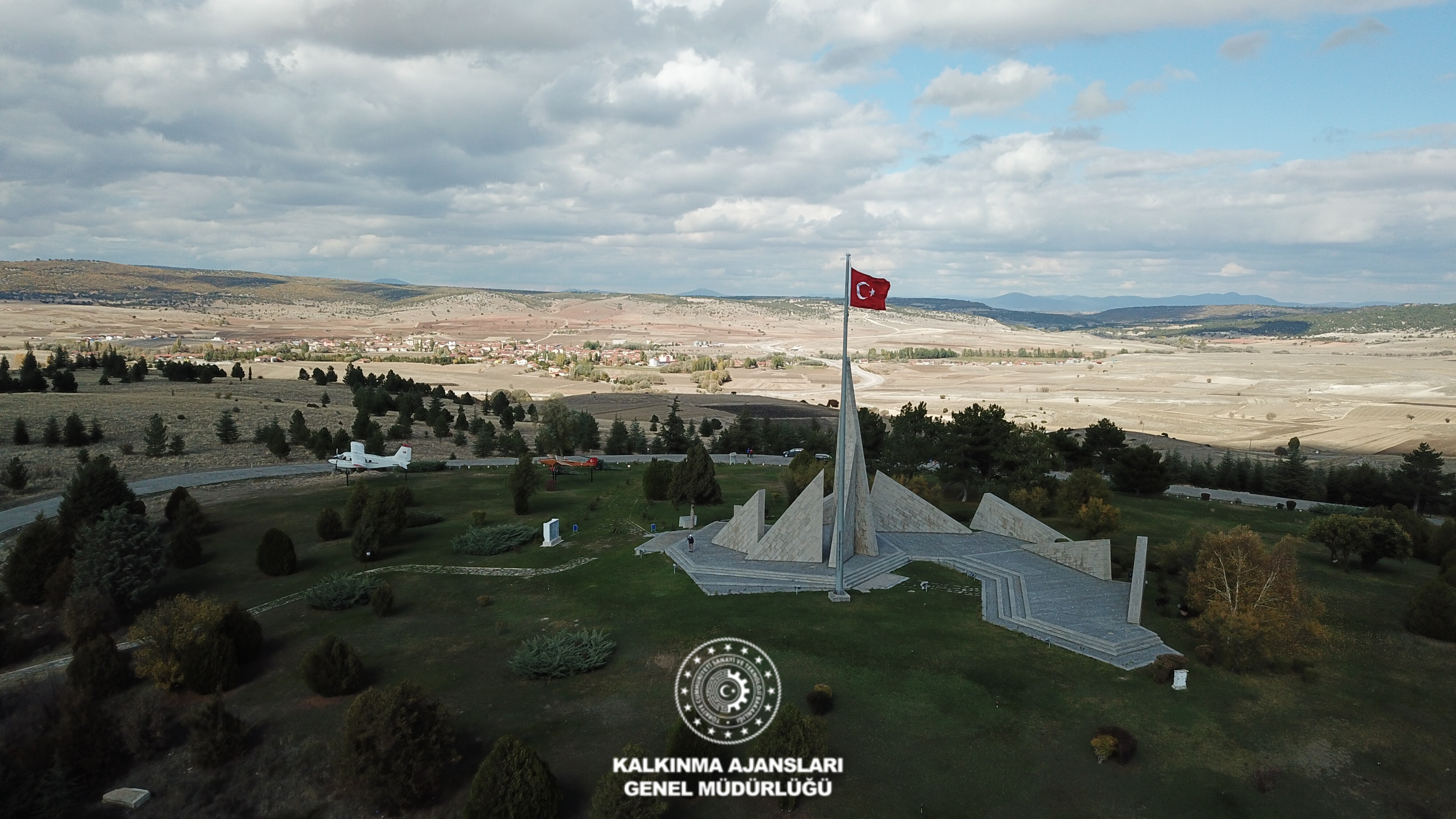 Zafer Anıtı