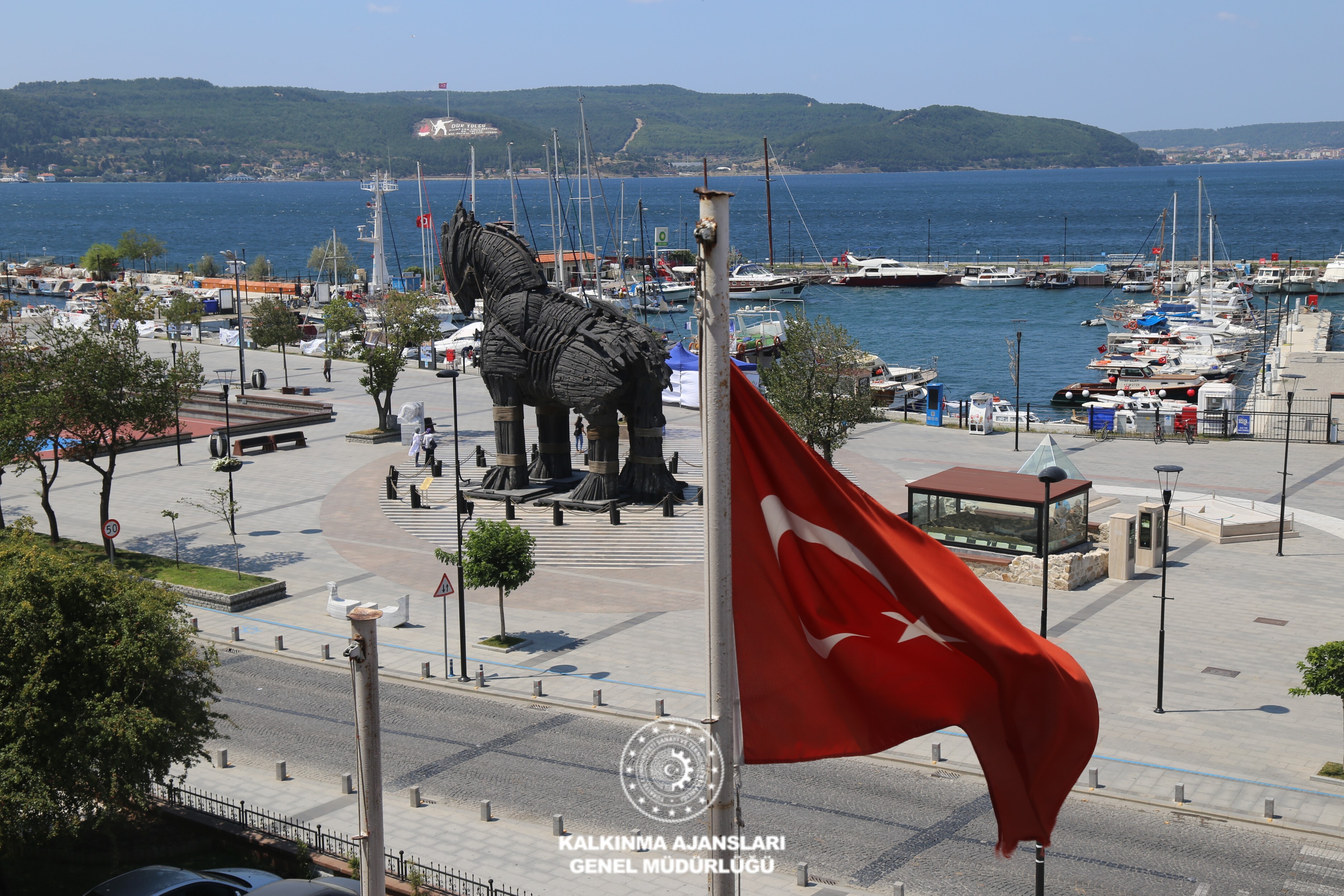 Boğaz İle Truva Atı