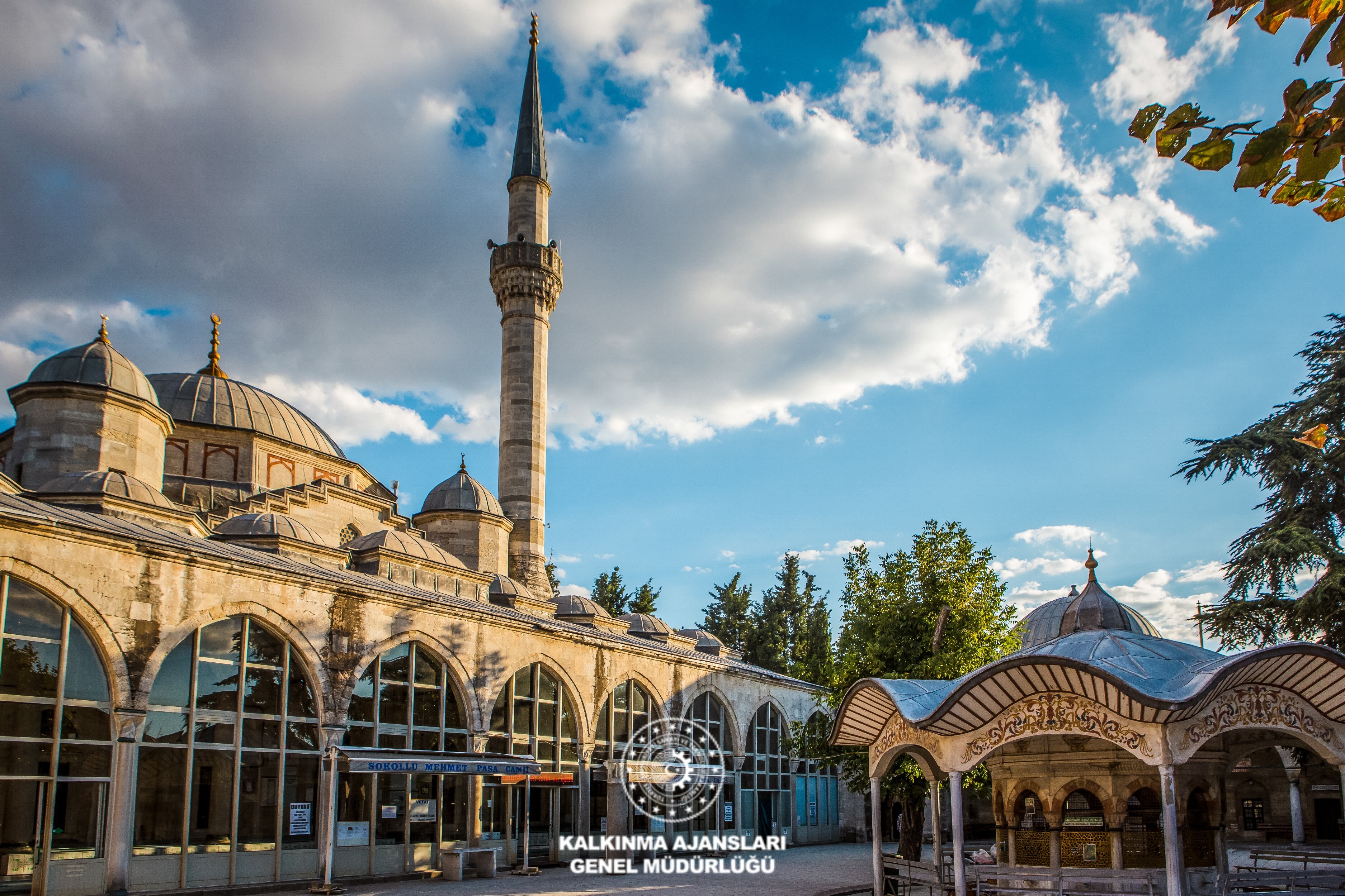 Sokullu Mehmet Paşa Cami ve Külliyesi