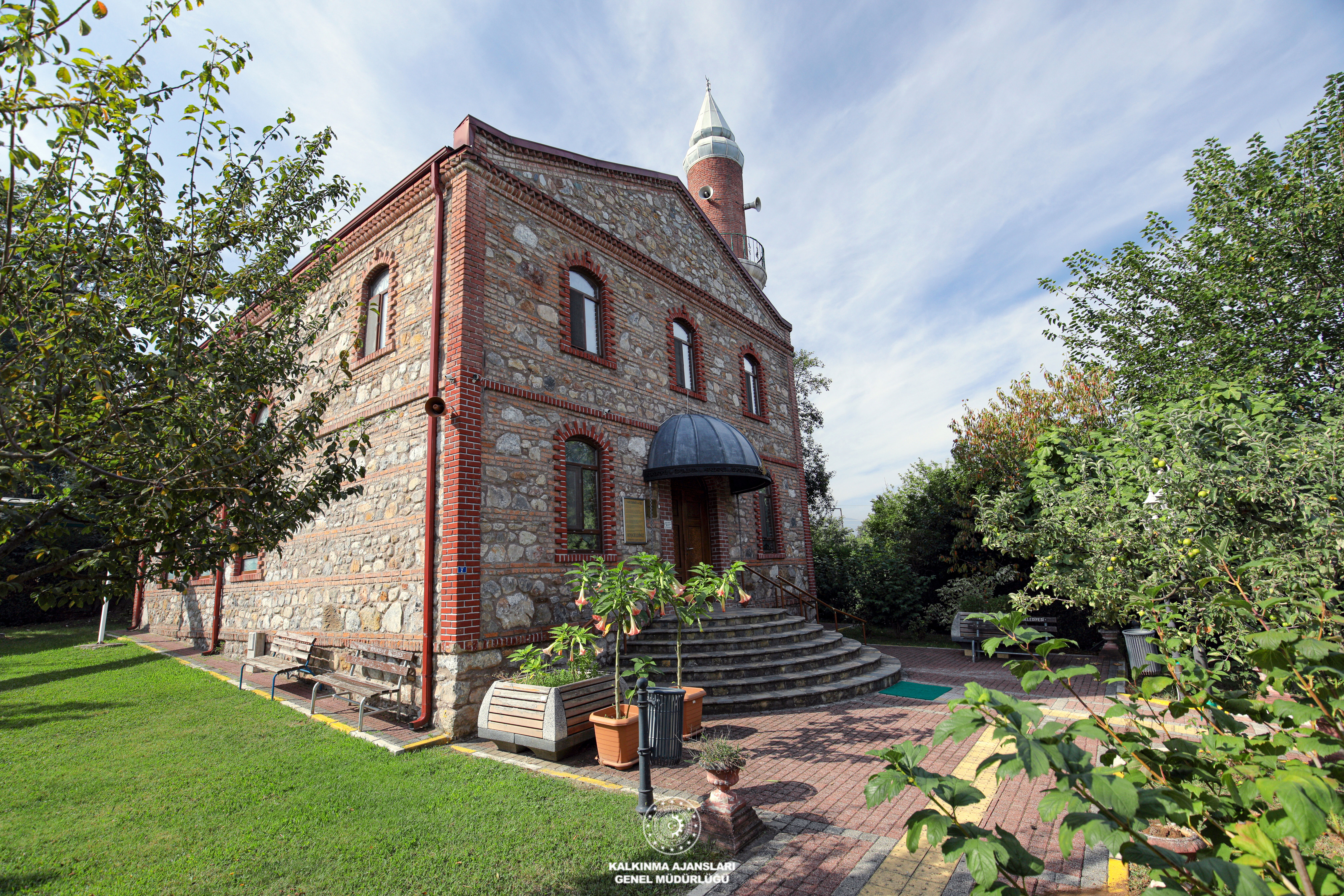 Hikmetiye Camii